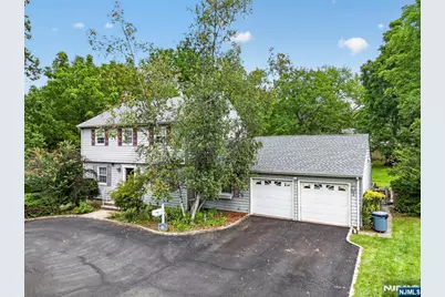 162 Hobart Gap Road, Livingston, NJ 07039 - Photo 4