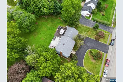 162 Hobart Gap Road, Livingston, NJ 07039 - Photo 14
