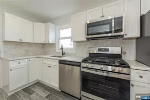 5 Underhill Ct, Nutley, NJ 07110 - Photo 6