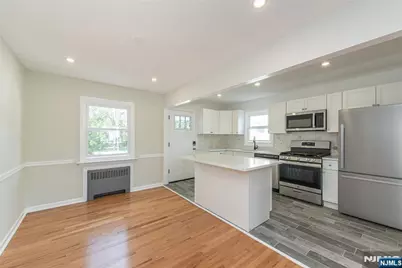 5 Underhill Court, Nutley, NJ 07110 - Photo 4