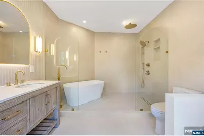 390 Harland Avenue, Haworth, NJ 07641 - Photo 24