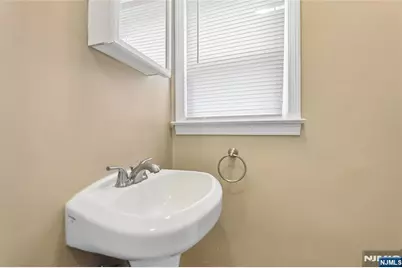 91 Frederick Place, Bergenfield, NJ 07621 - Photo 12