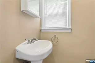 91 Frederick Pl, Bergenfield, NJ 07621 - Photo 12