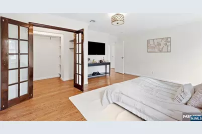 473 Oakdene Avenue, Cliffside Park, NJ 07010 - Photo 22
