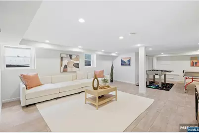 473 Oakdene Avenue, Cliffside Park, NJ 07010 - Photo 32