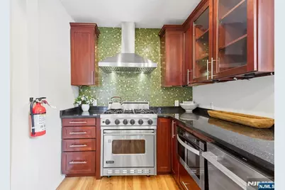 473 Oakdene Avenue, Cliffside Park, NJ 07010 - Photo 18