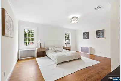 473 Oakdene Avenue, Cliffside Park, NJ 07010 - Photo 20