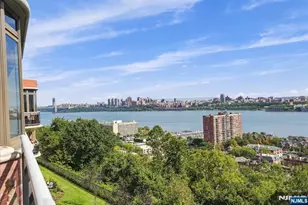 100 Carlyle Dr Villa P- 6, Cliffside Park, NJ 07010 - Photo 32