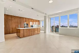 100 Carlyle Dr Villa P- 6, Cliffside Park, NJ 07010 - Photo 18