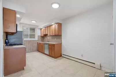 61 Union Avenue D2 #D2, Belleville, NJ 07109 - Photo 12