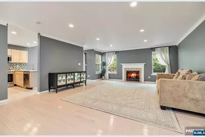 130 Butternut Drive, Wayne, NJ 07470 - Photo 8