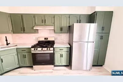 414 42nd Street 3 #3, Union City, NJ 07087 - Photo 2