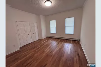 215 Wagaraw Road, Hawthorne, NJ 07506 - Photo 4
