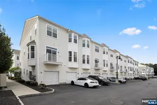 3 Holly Ln, Garfield, NJ 07026 - Photo 26