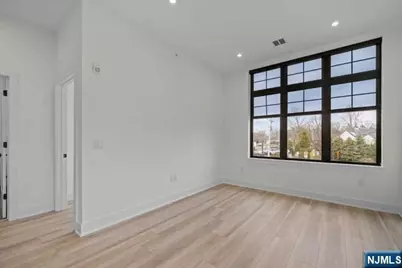 1 Union Avenue 204 #204, Cresskill, NJ 07626 - Photo 18