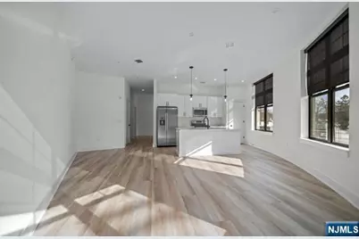 1 Union Avenue 204 #204, Cresskill, NJ 07626 - Photo 8