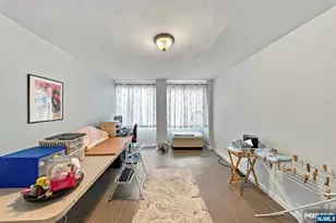 200 Winston Dr L14, Cliffside Park, NJ 07010 - Photo 4