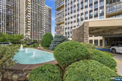 200 Winston Drive L14 #L14, Cliffside Park, NJ 07010 - Photo 38