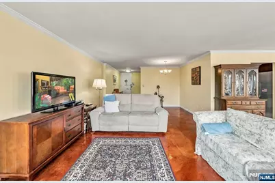 200 Winston Drive L14 #L14, Cliffside Park, NJ 07010 - Photo 10