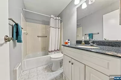 200 Winston Drive L14 #L14, Cliffside Park, NJ 07010 - Photo 24