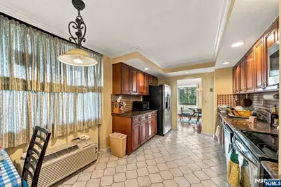 200 Winston Drive L14 #L14, Cliffside Park, NJ 07010 - Photo 22