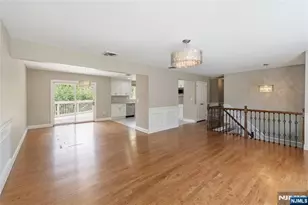 377 Chelsea St, Paramus, NJ 07652 - Photo 4