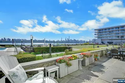 9 Somerset Lane 107 #107, Edgewater, NJ 07020 - Photo 24
