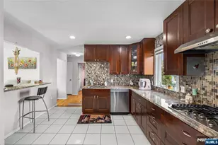 813 Morton St, East Rutherford, NJ 07073 - Photo 10