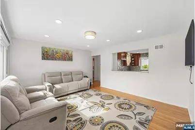 813 Morton Street, East Rutherford, NJ 07073 - Photo 4