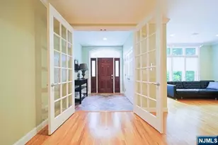 2 Candlewood Dr, Old Tappan, NJ 07675 - Photo 2
