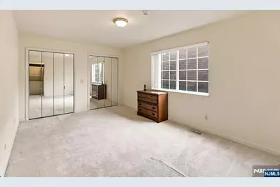 481 Walker Street 1I #1I, Fairview, NJ 07022 - Photo 14