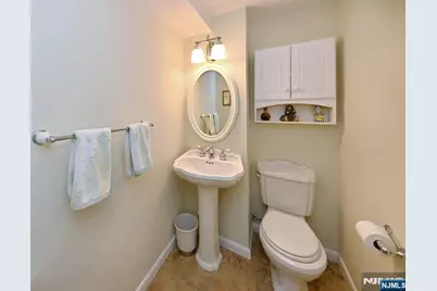 54 Walton Avenue, Oakland, NJ 07436 - Photo 22
