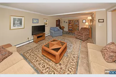 54 Walton Avenue, Oakland, NJ 07436 - Photo 20