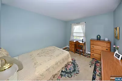 54 Walton Avenue, Oakland, NJ 07436 - Photo 14