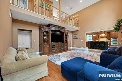 254 Wilson Avenue, Paramus, NJ 07652 - Photo 16