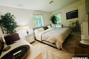 573 Kiowa Dr, Franklin Lakes, NJ 07417 - Photo 22