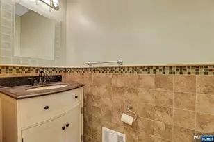 377 Green Mountain Rd, Mahwah, NJ 07430 - Photo 8