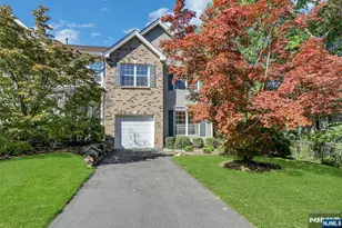 377 Green Mountain Rd, Mahwah, NJ 07430 - Photo 1