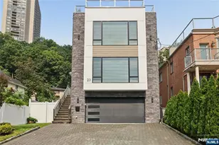23 Lasher Ln, Edgewater, NJ 07020 - Photo 1