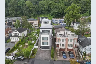 23 Lasher Lane, Edgewater, NJ 07020 - Photo 32