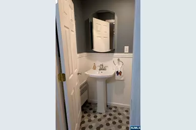 45 Summit Avenue, Bloomfield, NJ 07003 - Photo 8