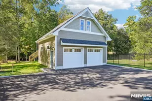 44 Peterson, Mahwah, NJ 07430 - Photo 32