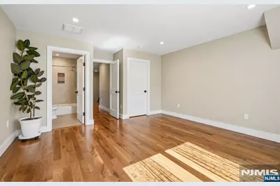 44 Peterson, Mahwah, NJ 07430 - Photo 20