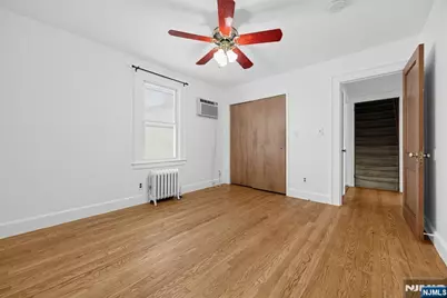 8-02 Henderson Boulevard, Fair Lawn, NJ 07410 - Photo 14
