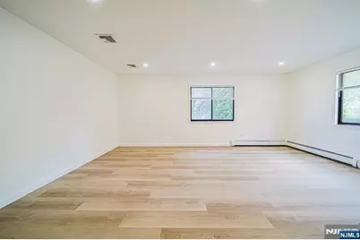 301 Grant Avenue 301 #301, Cliffside Park, NJ 07010 - Photo 16