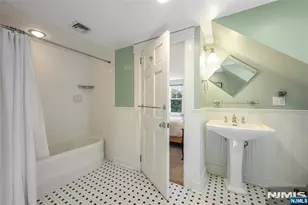 270 Bellair Rd, Ridgewood, NJ 07450 - Photo 28