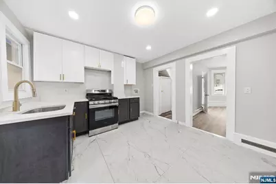97 Sherman Street, Passaic, NJ 07055 - Photo 12