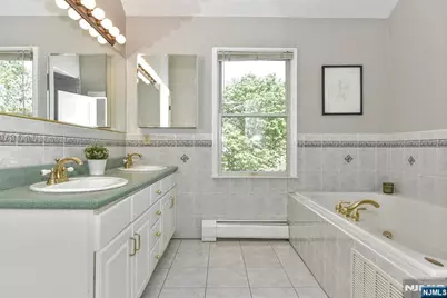 540 Burlington Street, Paramus, NJ 07652 - Photo 20