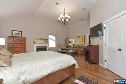 540 Burlington Street, Paramus, NJ 07652 - Photo 18