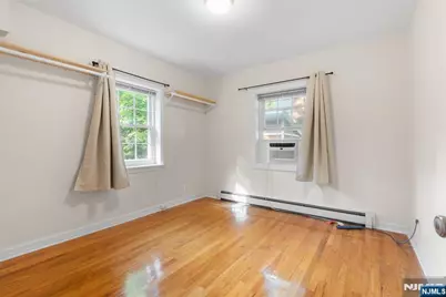 558 Broad Avenue, Leonia, NJ 07605 - Photo 10